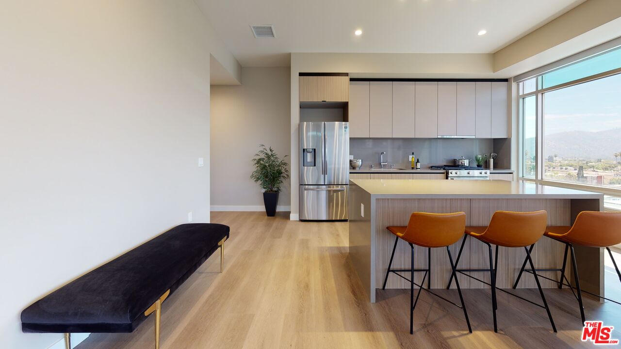 520 North Central Avenue, Unit 1801 Glendale, CA 91203 - Photo 26 of 40