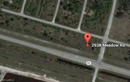 2938 Meadow Road Lehigh Acres, FL 33974 - Photo 2 of 2 a close view of door