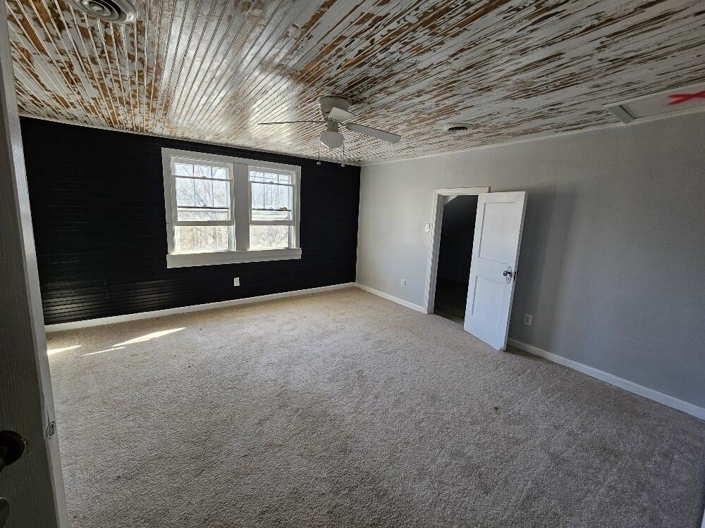 460 Morewood Road Hardy, VA 24101 - Photo 8 of 25 20260120_113851_resized