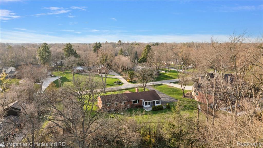 5753 Kilbrennan Road Bloomfield Hills, MI 48301 - Photo 8 of 14