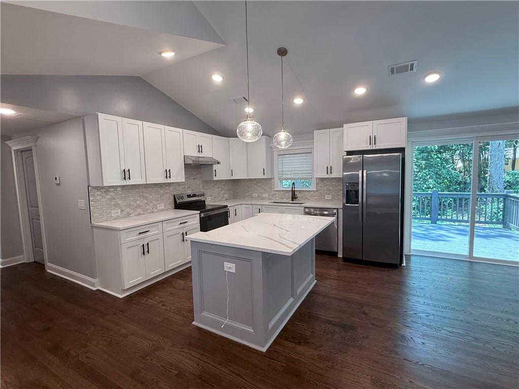 2103 Singer Way Lithonia, GA 30058 - Photo 10 of 39