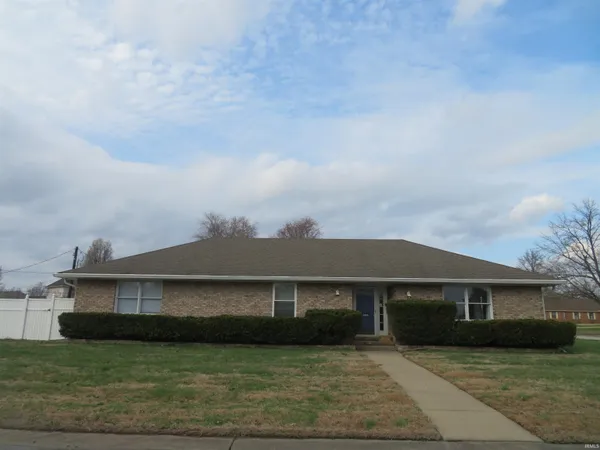 $265,000 | 8400 Kifer Drive, Newburgh, IN 47630