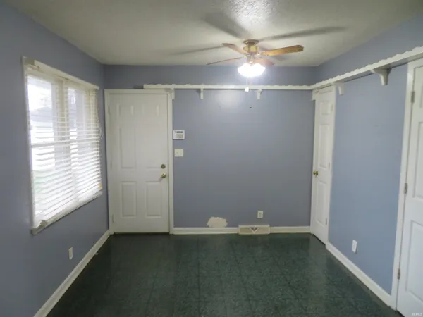 $265,000 | 8400 Kifer Drive, Newburgh, IN 47630