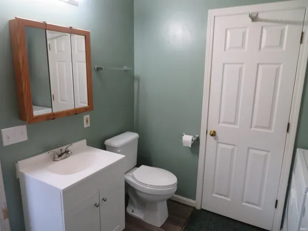 $265,000 | 8400 Kifer Drive, Newburgh, IN 47630