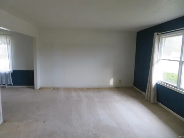 $265,000 | 8400 Kifer Drive, Newburgh, IN 47630