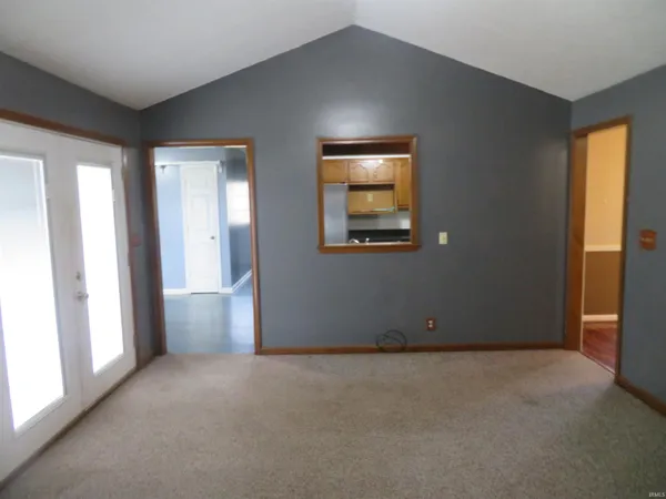 $265,000 | 8400 Kifer Drive, Newburgh, IN 47630