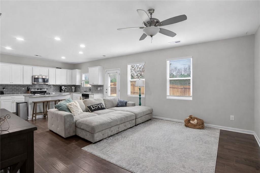 594 Summit Point Canton, GA 30114 - Photo 3 of 33