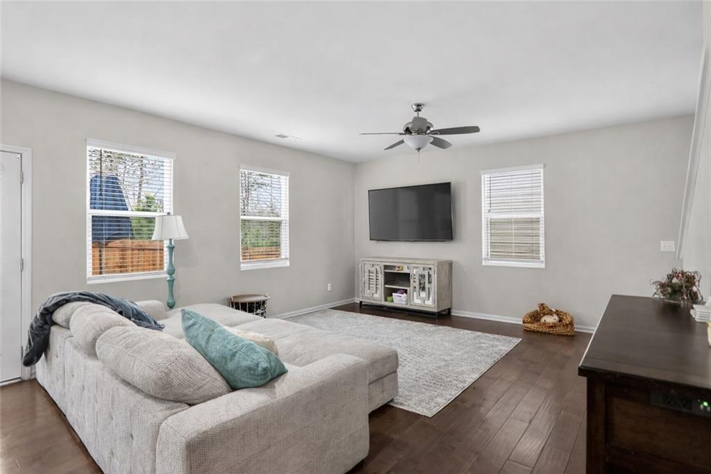 594 Summit Point Canton, GA 30114 - Photo 4 of 33