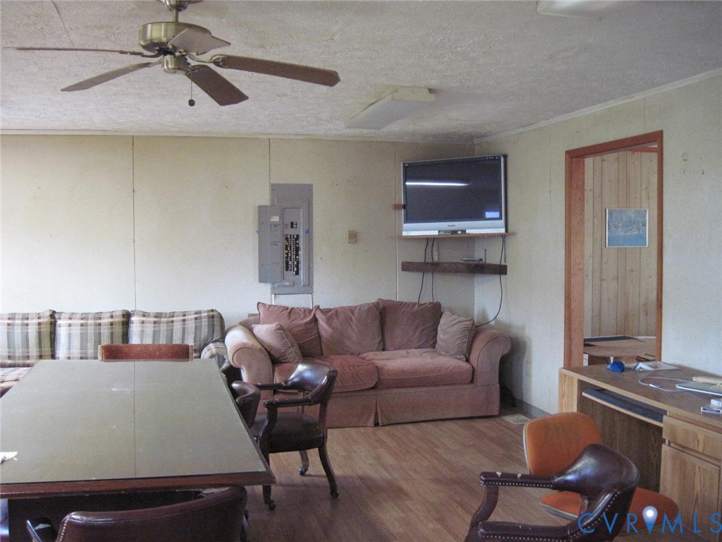 7001 Sturgeon Point Road Providence Forge, VA 23140 - Photo 6 of 15