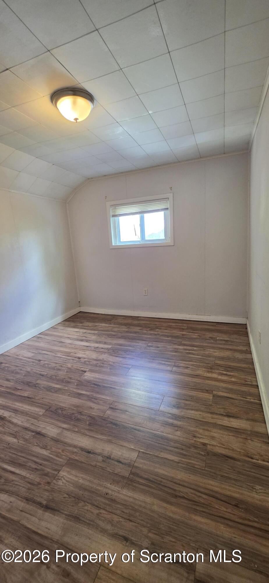 2032 Washburn Street Scranton, PA 18504 - Photo 14 of 17 Bed 2