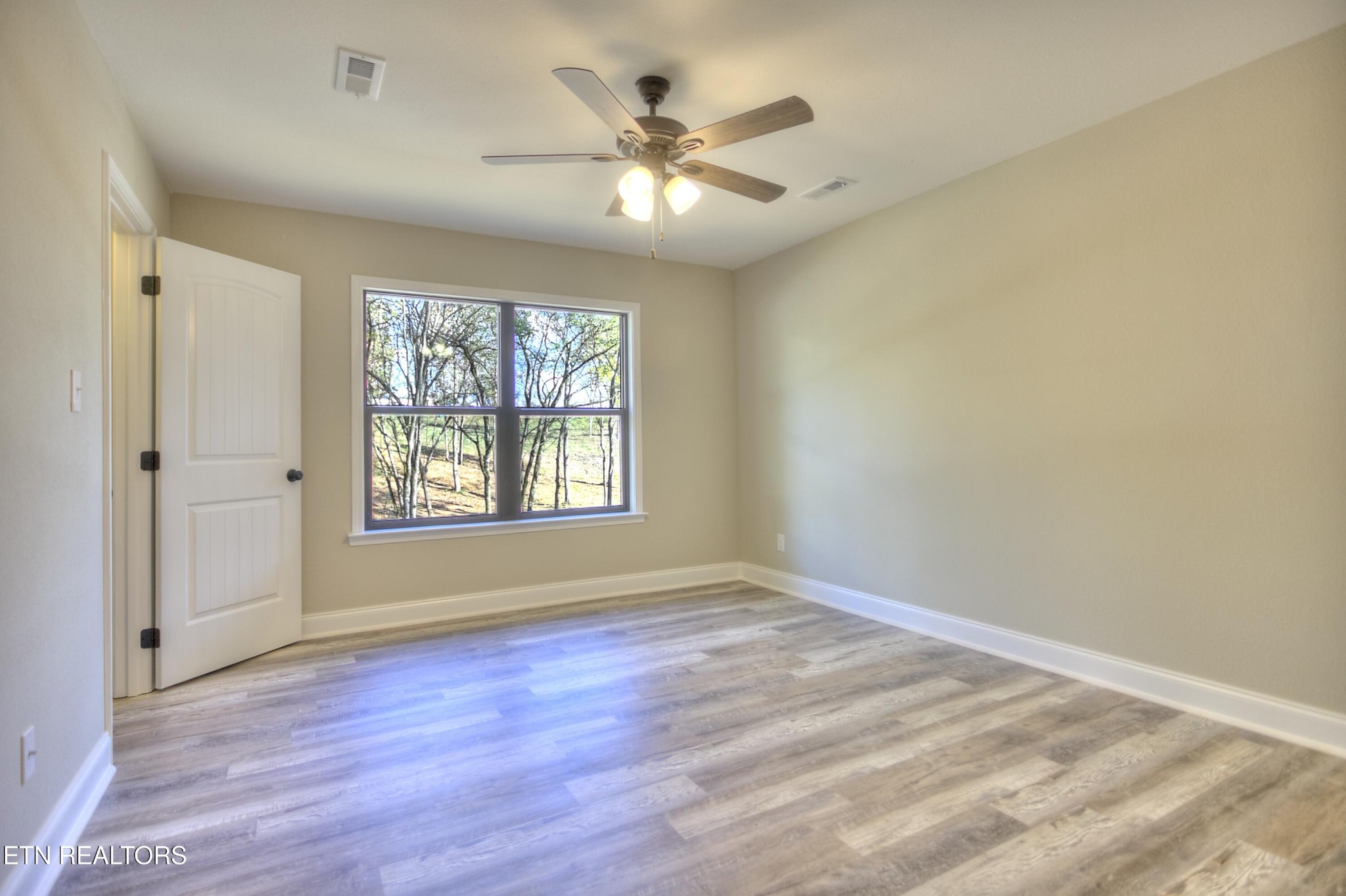 6124 Hutton Ridge Road Maryville, TN 37801 - Photo 9 of 13 Gallery Image 9
