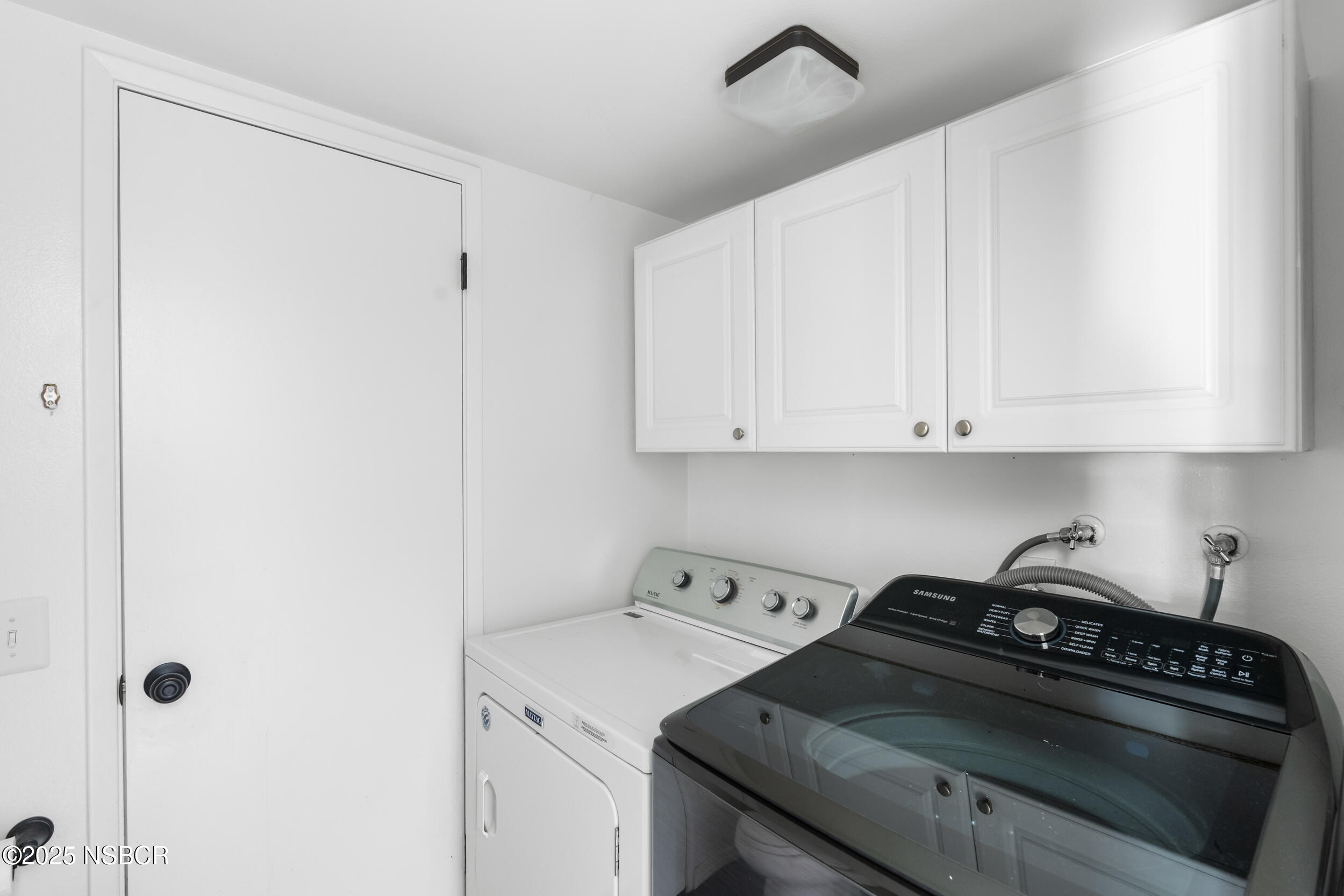 216 North R Street Lompoc, CA 93436 - Photo 28 of 37 Bath/laundry