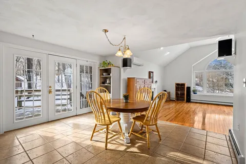 $1,095,000 | 4 Barberry Lane, West Newbury, MA 01985