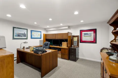 $1,095,000 | 4 Barberry Lane, West Newbury, MA 01985