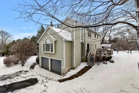 $1,095,000 | 4 Barberry Lane, West Newbury, MA 01985