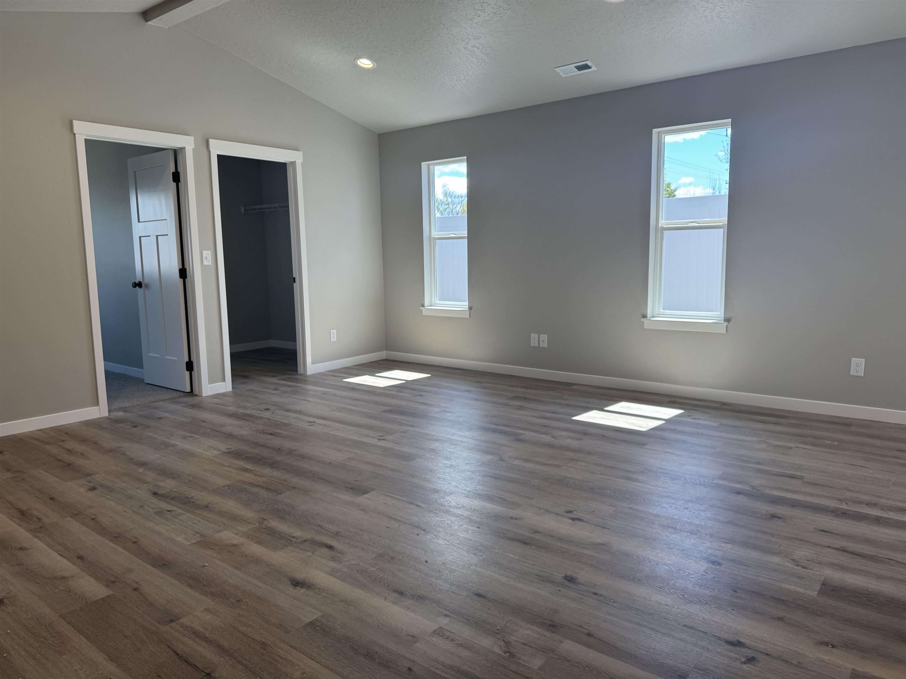 1013 South Century Road Spokane Valley, WA 99037 - Photo 5 of 26
