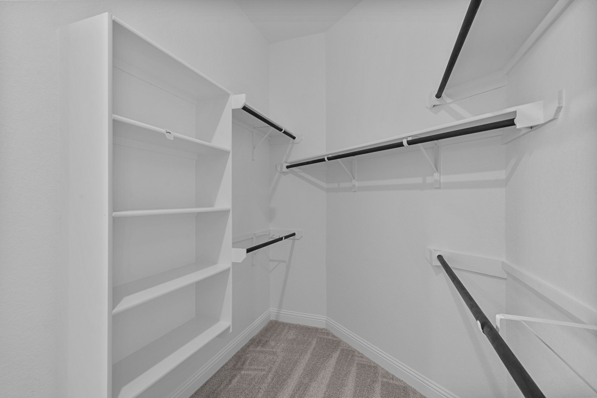 1005 Ellensburg Drive Georgetown, TX 78633 - Photo 19 of 38 Walk-in closet in Primary Bedroom