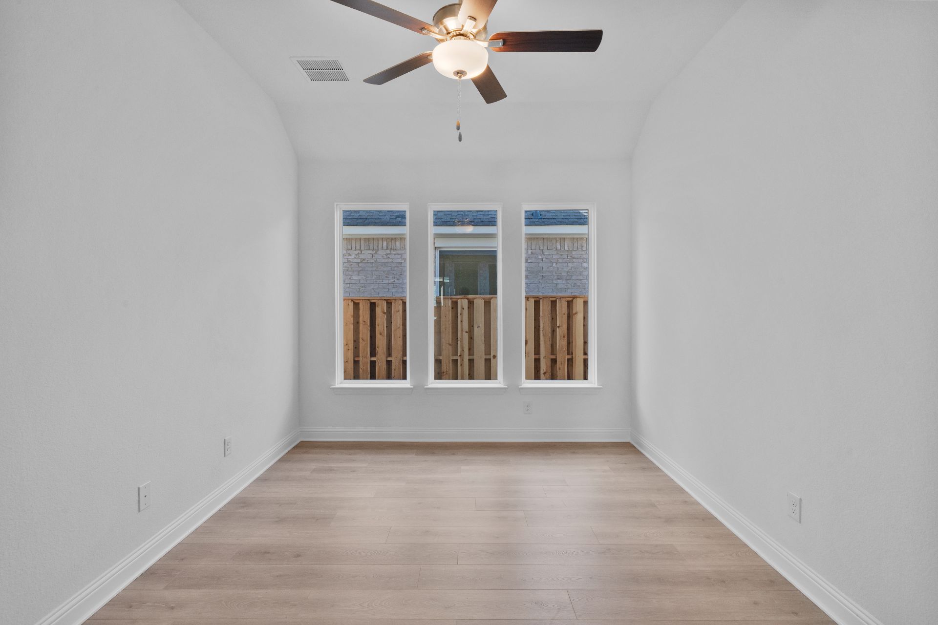 1005 Ellensburg Drive Georgetown, TX 78633 - Photo 22 of 38 Study