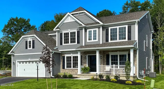 $859,900 | 3 Stone Crk Drive, East Greenbush, NY 12061