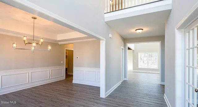 $859,900 | 3 Stone Crk Drive, East Greenbush, NY 12061