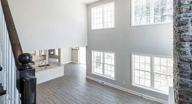 $859,900 | 3 Stone Crk Drive, East Greenbush, NY 12061