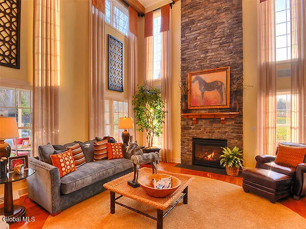 $859,900 | 3 Stone Crk Drive, East Greenbush, NY 12061