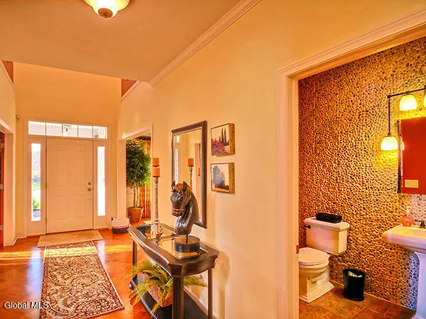 $859,900 | 3 Stone Crk Drive, East Greenbush, NY 12061