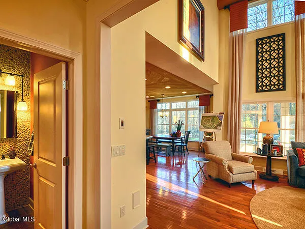 $859,900 | 3 Stone Crk Drive, East Greenbush, NY 12061