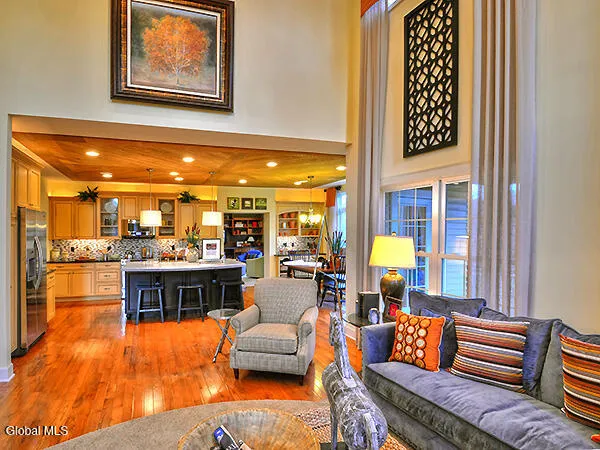 $859,900 | 3 Stone Crk Drive, East Greenbush, NY 12061