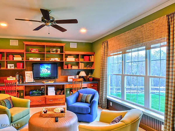 $859,900 | 3 Stone Crk Drive, East Greenbush, NY 12061