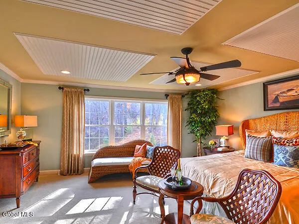 $859,900 | 3 Stone Crk Drive, East Greenbush, NY 12061