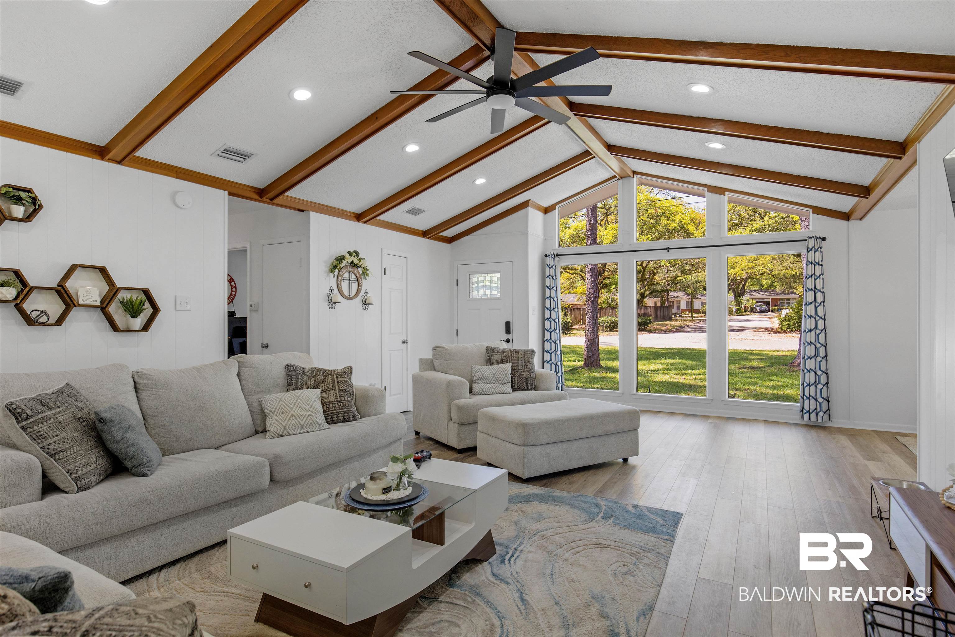 2020 Holleman Drive Mobile, AL 36618 - Photo 4 of 19
