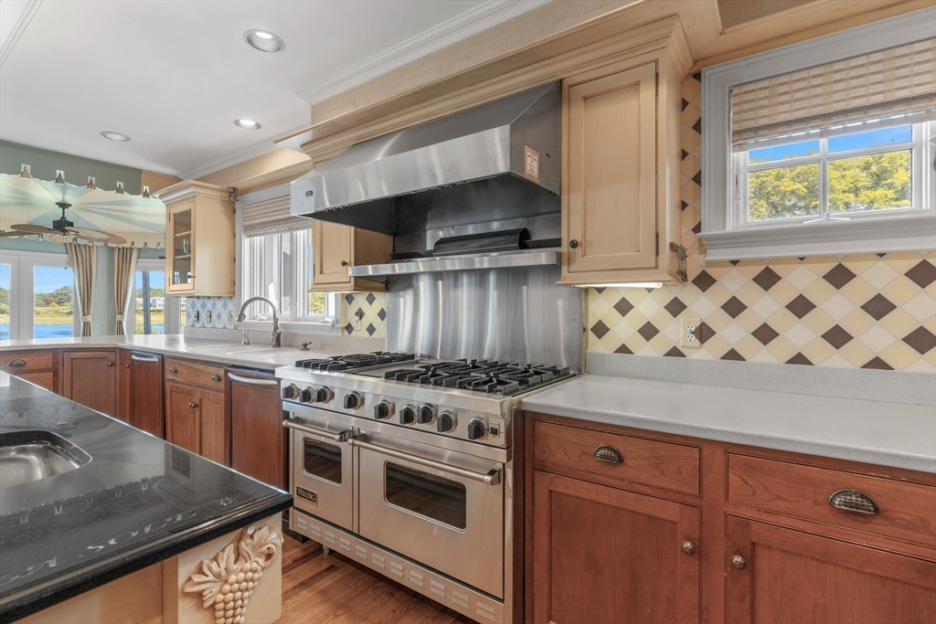 4390 Main Street Barnstable, MA 02675 - Photo 13 of 42