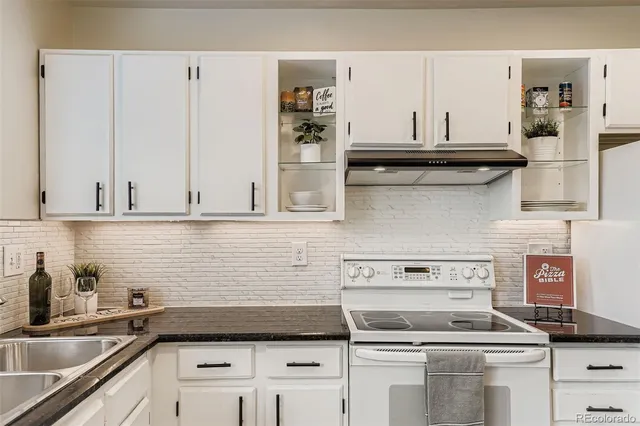 $249,000 | 15775 East 13th Place, Aurora, CO 80011