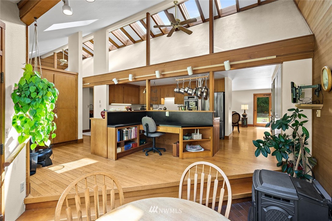 14513 Jordan Road Arlington, WA 98223 - Photo 5 of 20 Gallery Image 5