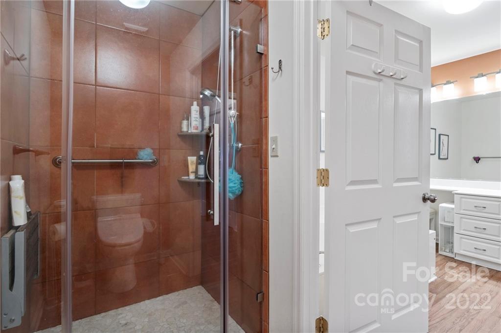132 Beaver Ridge Road Asheville, NC 28804 - Photo 18 of 37 Gallery Image 18