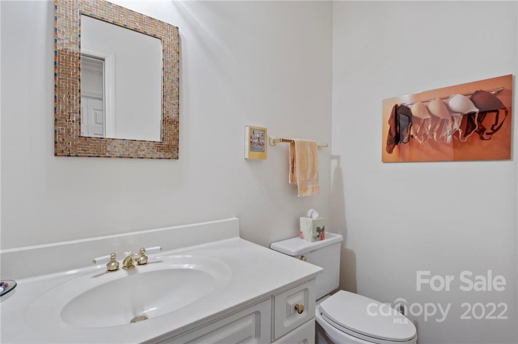 132 Beaver Ridge Road Asheville, NC 28804 - Photo 26 of 37 Gallery Image 26