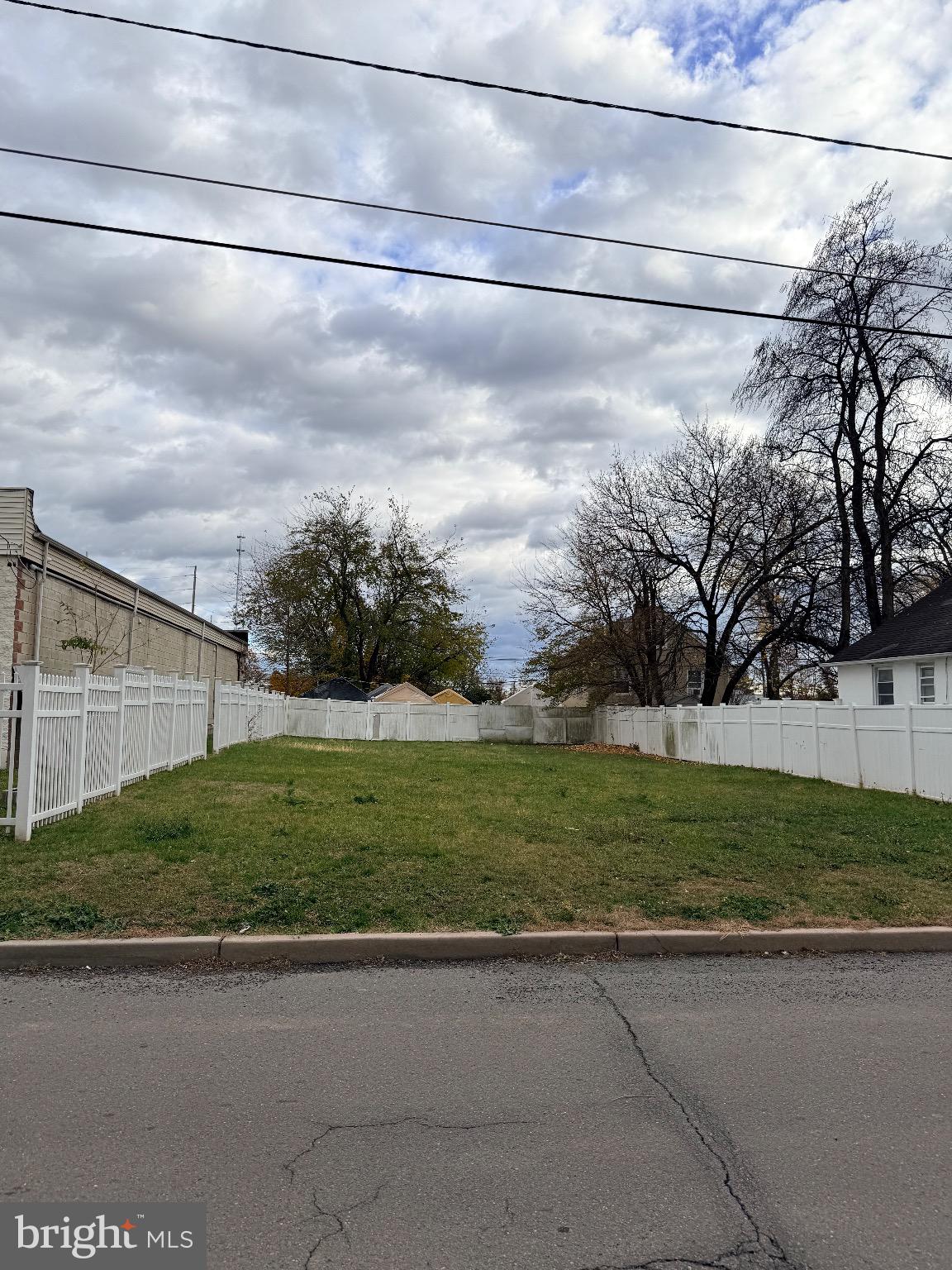 112 Fuller Street Somerset, NJ 08873 - Photo 9 of 11 a view of a back yard of the house