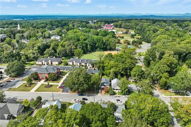 $699,900 | 610 Candler Street, Gainesville, GA 30501