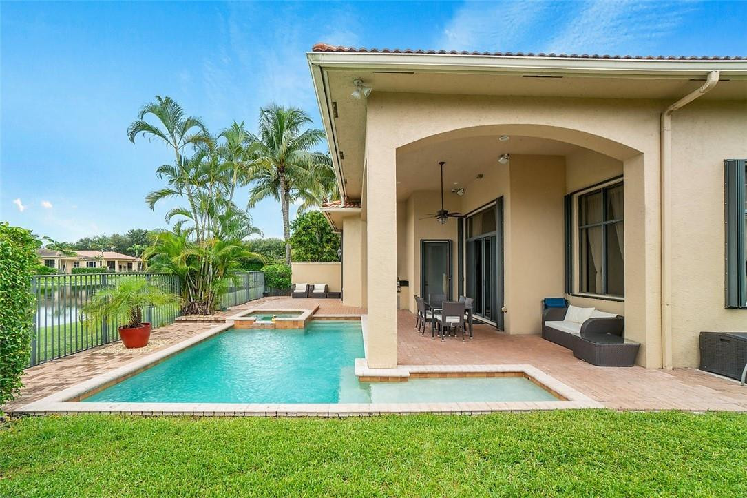 17944 Villa Club Way Boca Raton, FL 33496 - Photo 4 of 47 Photo 4