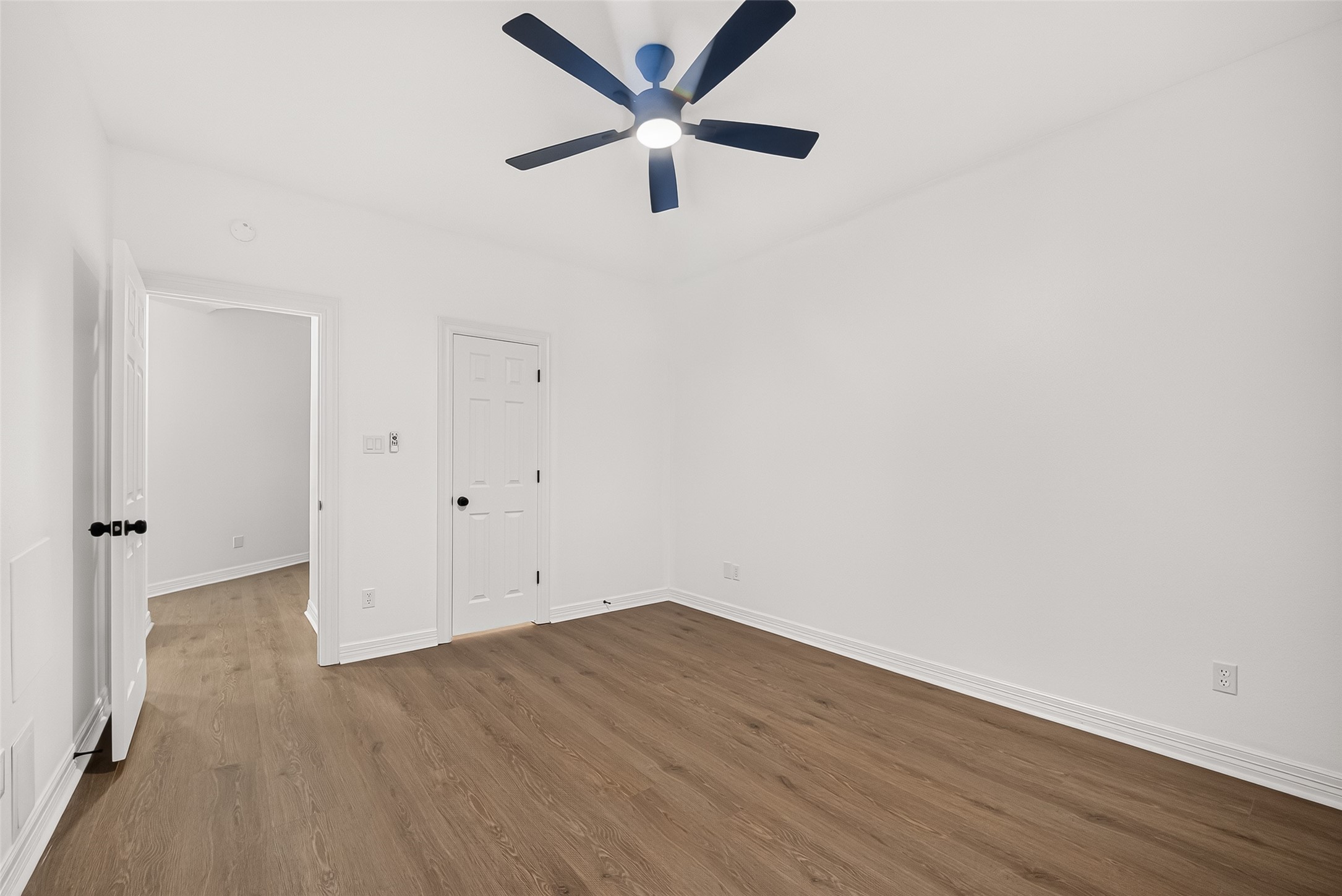 4415 Country Club View Baytown, TX 77521 - Photo 29 of 50 Bedroom