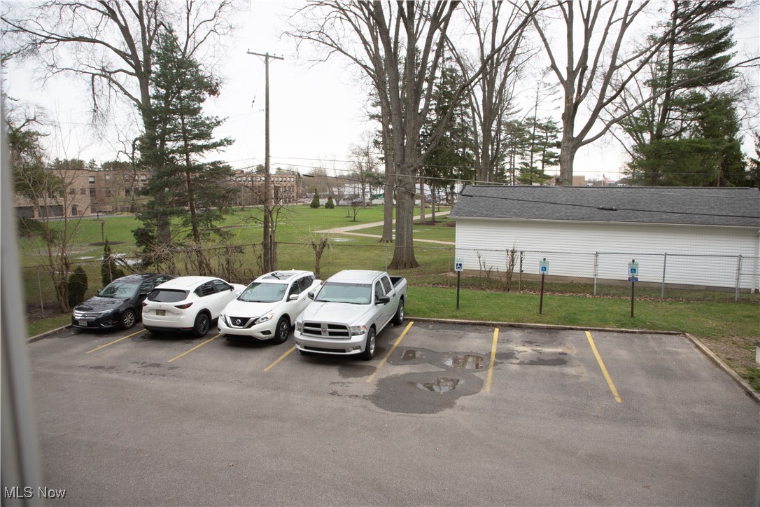 6640 Pearl Road, Unit 203 Cleveland, OH 44130 - Photo 14 of 17