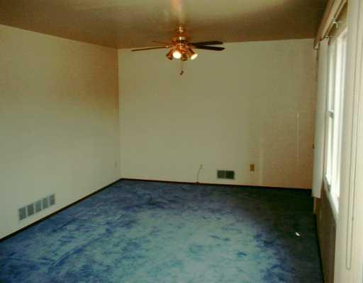 1200 Spring Run Extension Coraopolis, PA 15108 - Photo 3 of 6 Gallery Image 3