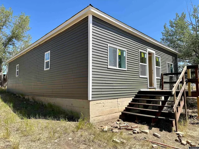 $75,000 | 707 4th Street, Hanna, WY 82327