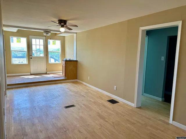 $75,000 | 707 4th Street, Hanna, WY 82327