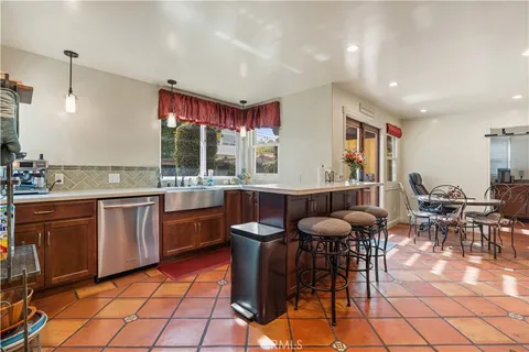 $2,350,000 | 6216 West 5th Street, Los Angeles, CA 90048