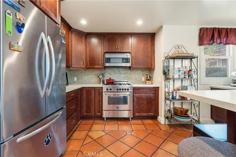 $2,350,000 | 6216 West 5th Street, Los Angeles, CA 90048
