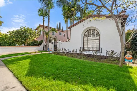 $2,350,000 | 6216 West 5th Street, Los Angeles, CA 90048