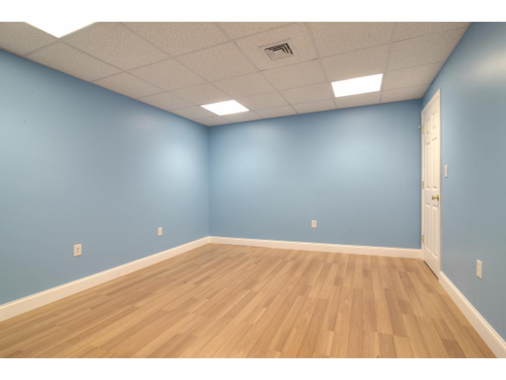 36 Mountain Village Road, Unit 36 Salem, NH 03079 - Photo 14 of 20 Gallery Image 14