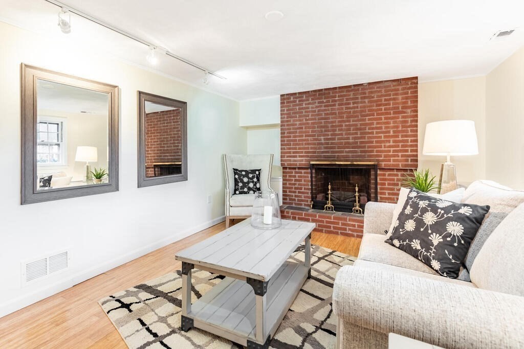 8 Hickory Street Lexington, MA 02421 - Photo 23 of 33 Gallery Image 23